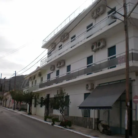 πανσιόν τζίνα